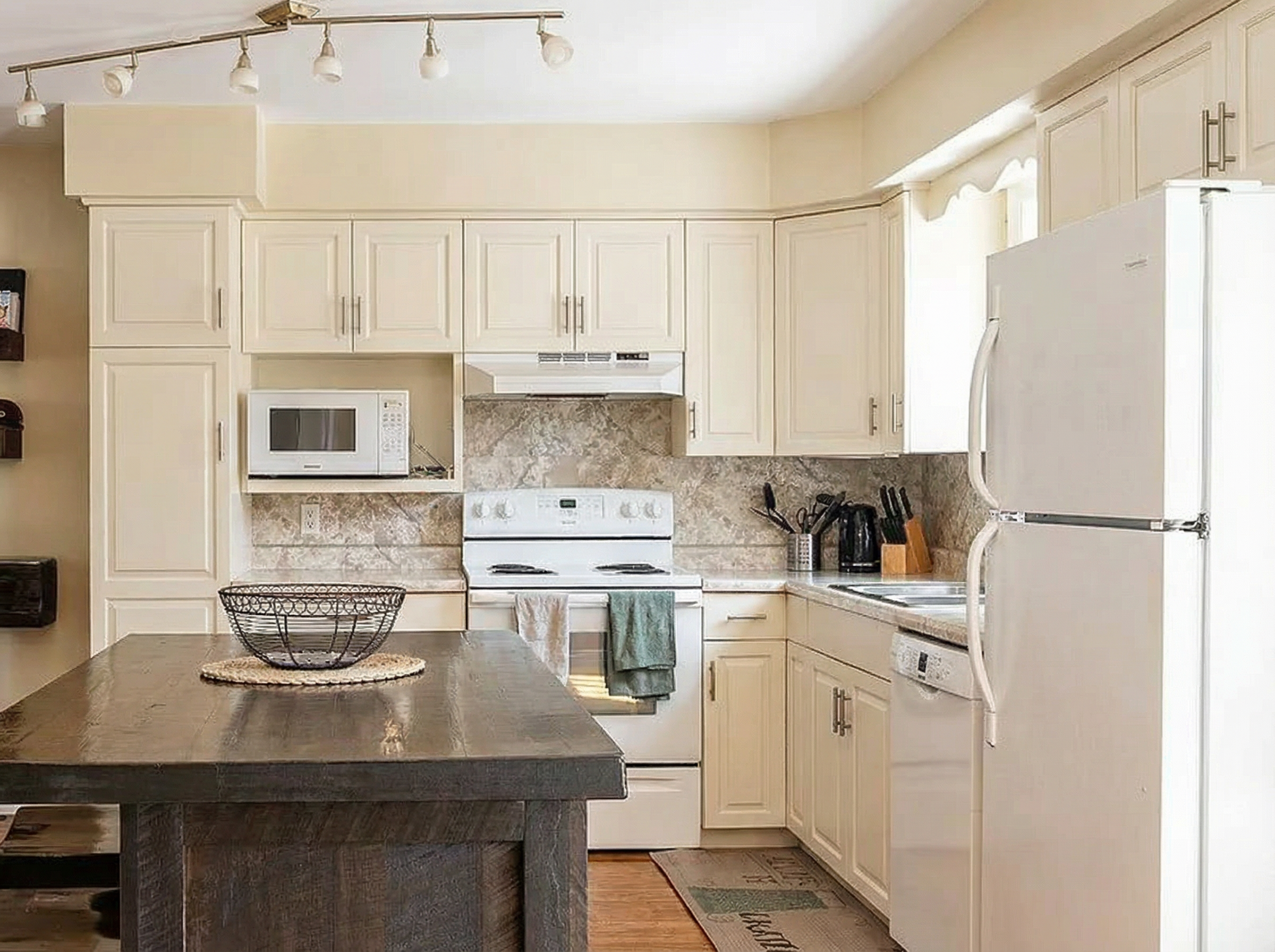 Kitchen cabinets after professional refacing in Indian Land, SC